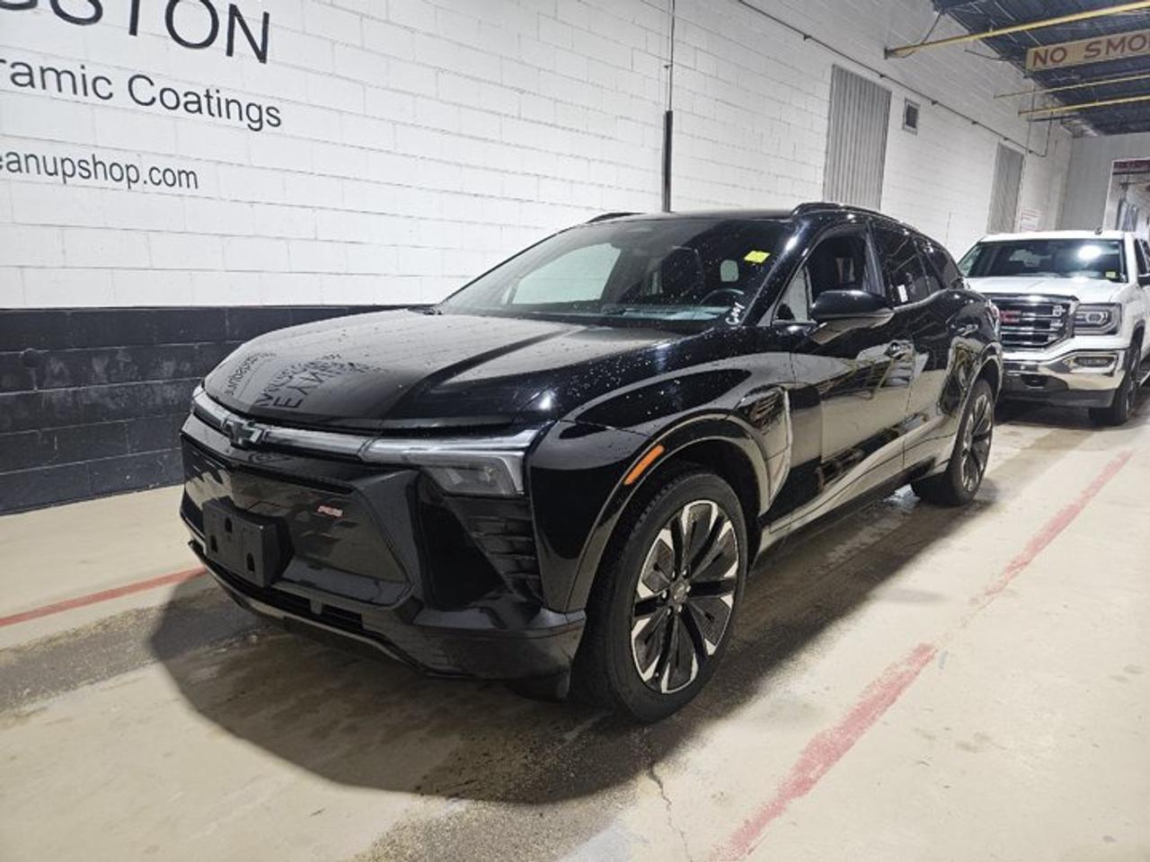 2024 Chevrolet Blazer EV eAWD RS | Split Leather | Heated + Cooled Seats | Adaptive Cruise | Remote Start | BSM and More ! Photo