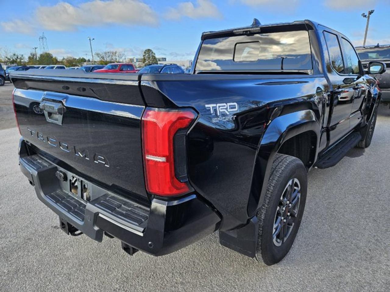 2024 Toyota Tacoma TRD Sport Premium 4X4 | Leather | Sunroof | 360 Cam | JBL Audio | Cooled Seats & More ! Photo