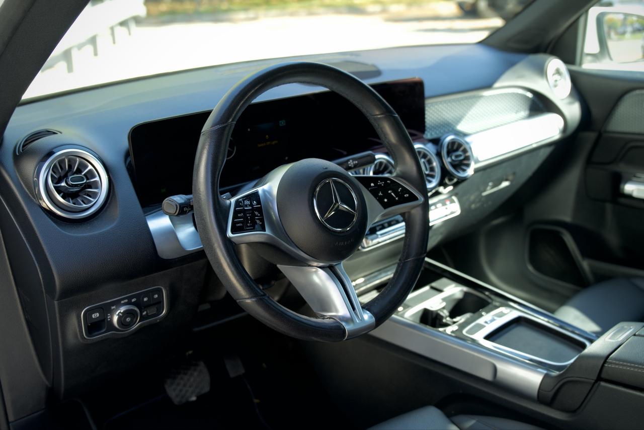 2025 Mercedes-Benz GLB GLB 250 Photo