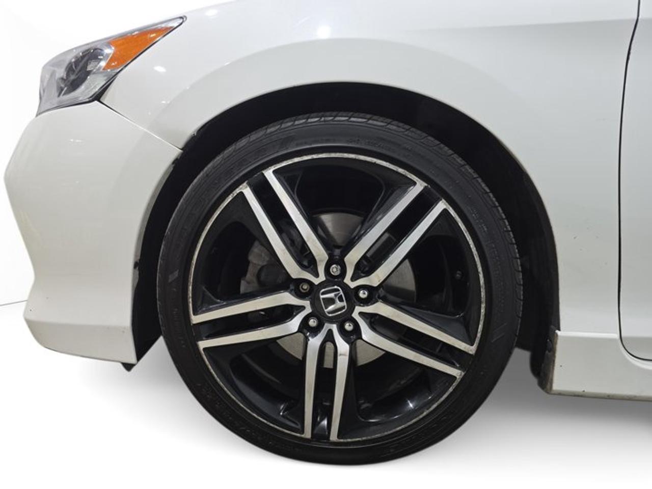 2017 Honda Accord Sport w/ Honda Sensing Photo