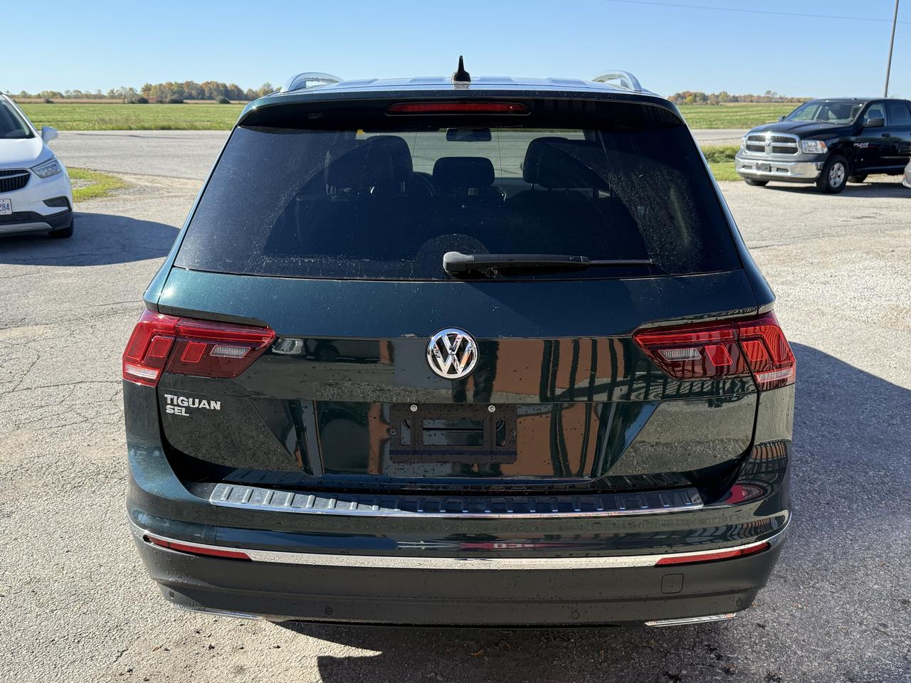 2019 Volkswagen Tiguan SEL | 7 Passenger | Backup Camera | Sunroof Photo