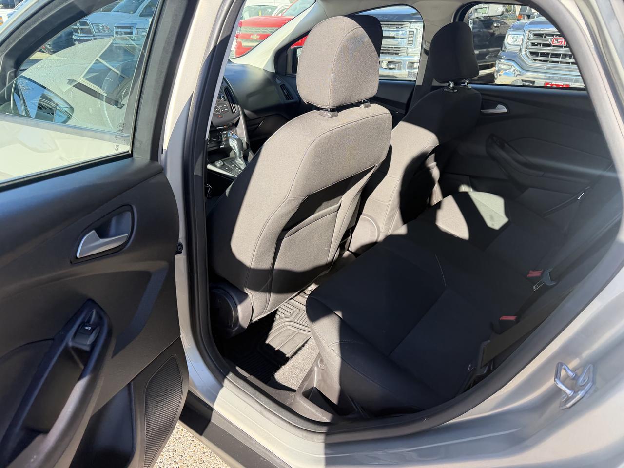 2015 Ford Focus SE Photo