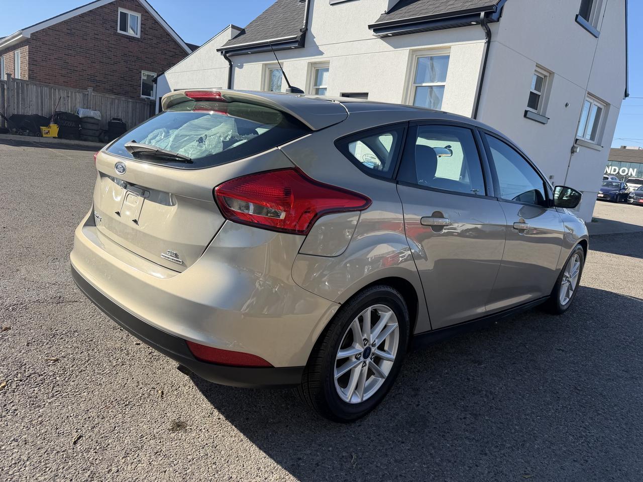 2015 Ford Focus SE Photo