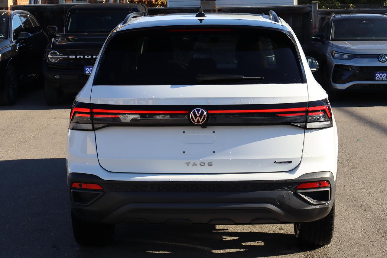 2026 Volkswagen Taos Comfortline Black Edition 4MOTION Photo
