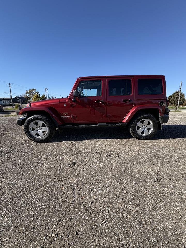 2012 Jeep Wrangler Sahara Photo0