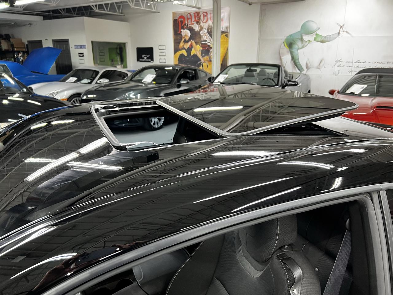 2011 Chevrolet Camaro 1LT w/RS Pkg and Sunroof Photo