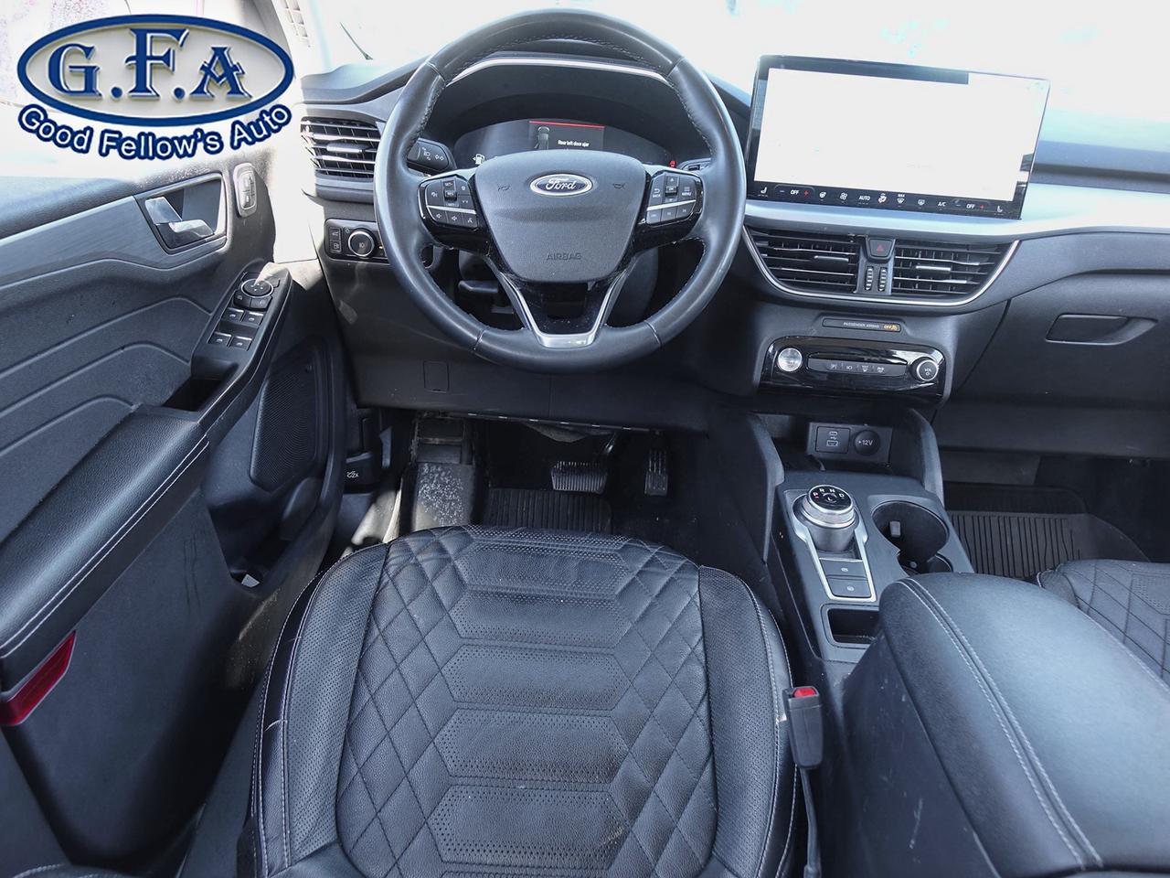2023 Ford Escape PHEV HYRBID, FWD, LEATHER SEATS, NAVIGATION, REARV Photo