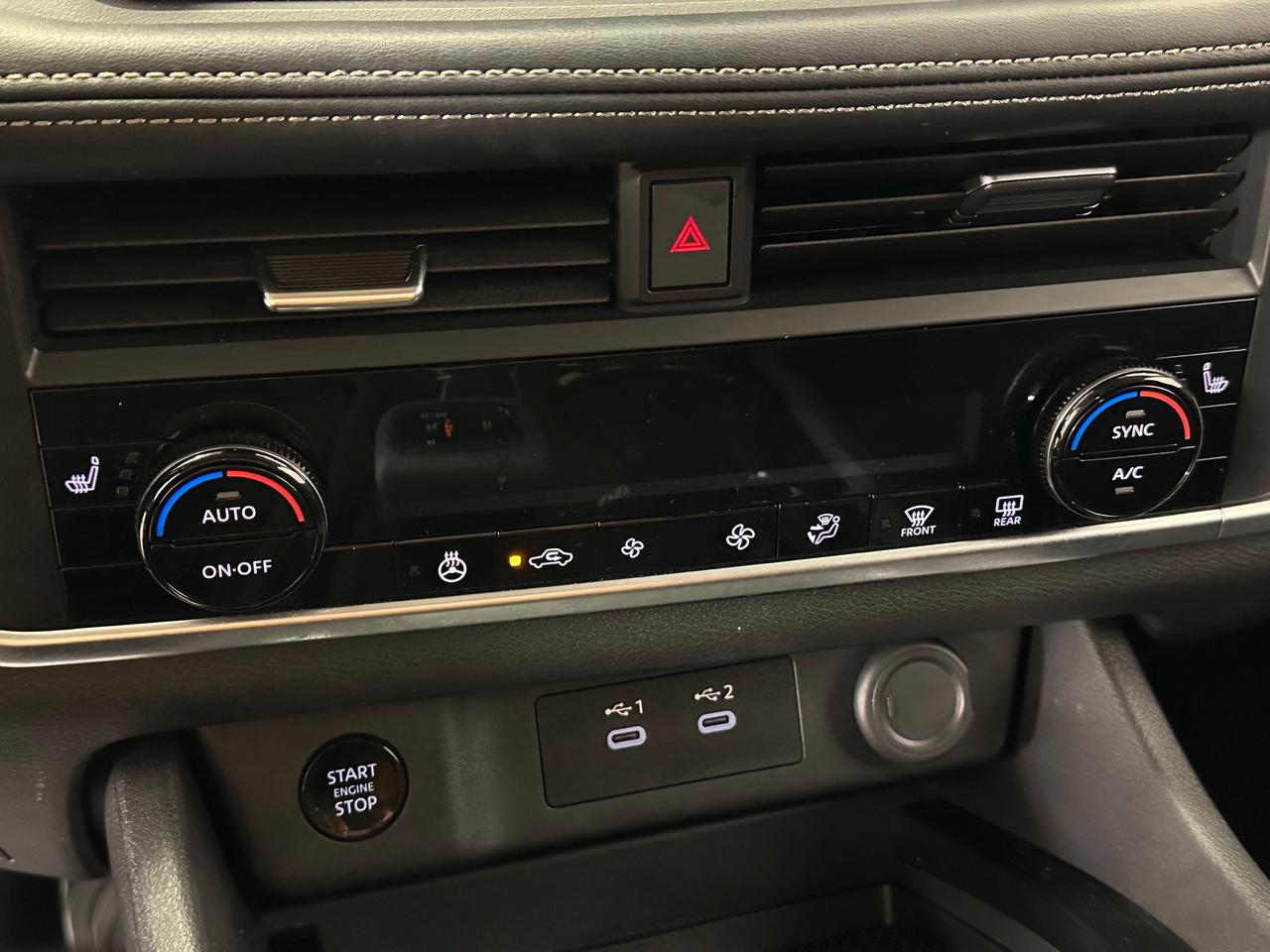 2025 Nissan Rogue S/AWD/37KM/OFF 1 OWNER LEASE! Photo