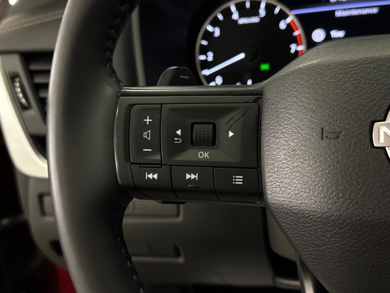 2025 Nissan Rogue S/AWD/37KM/OFF 1 OWNER LEASE! Photo