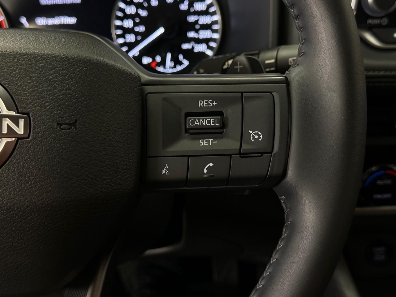 2025 Nissan Rogue S/AWD/37KM/OFF 1 OWNER LEASE! Photo