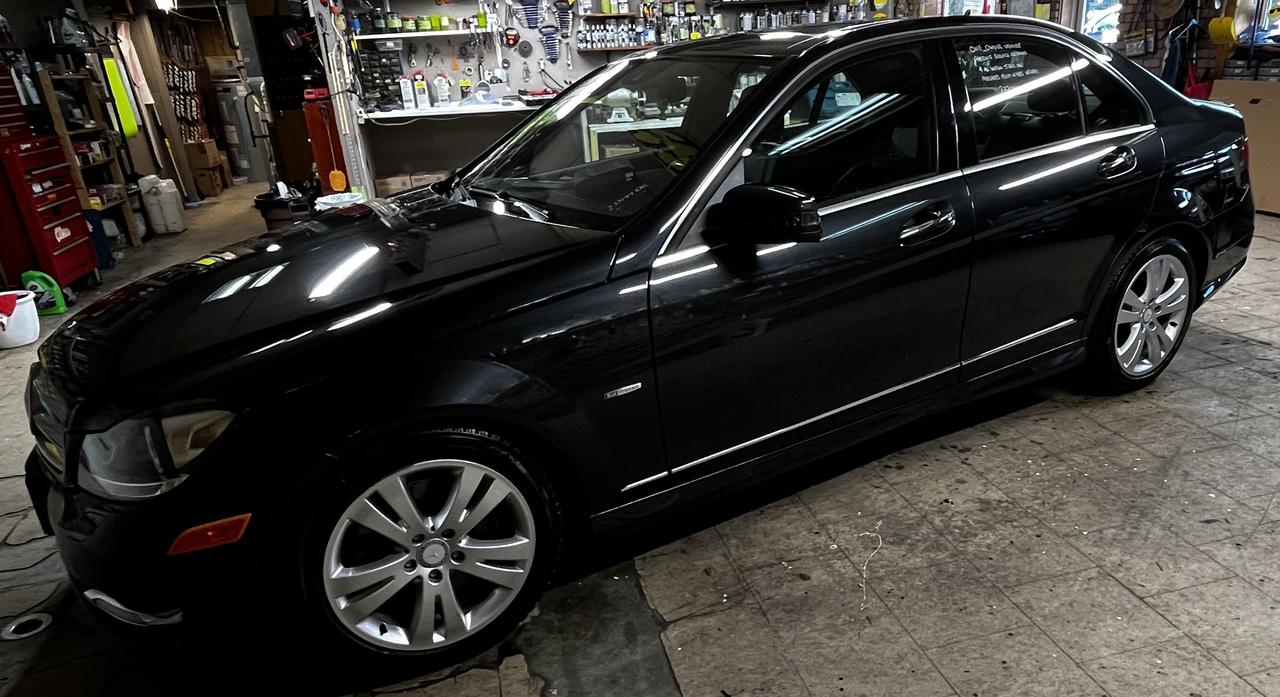 2012 Mercedes-Benz C-Class 4dr Sdn C 350 4MATIC Photo