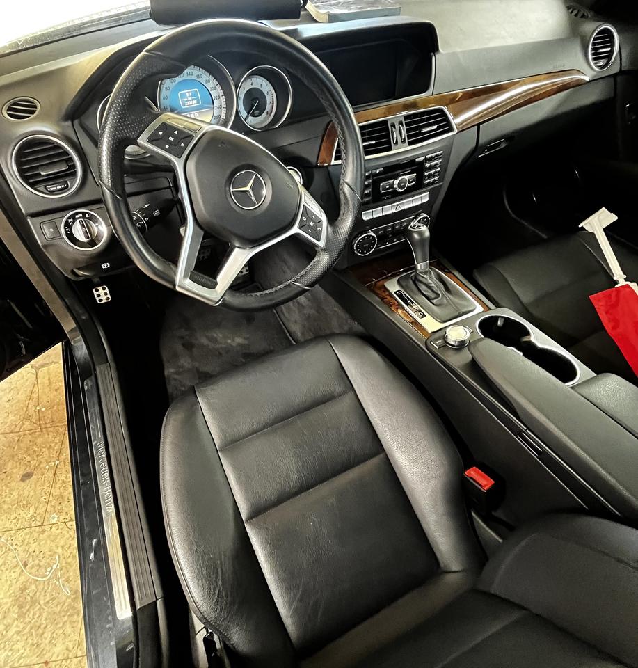 2012 Mercedes-Benz C-Class 4dr Sdn C 350 4MATIC Photo