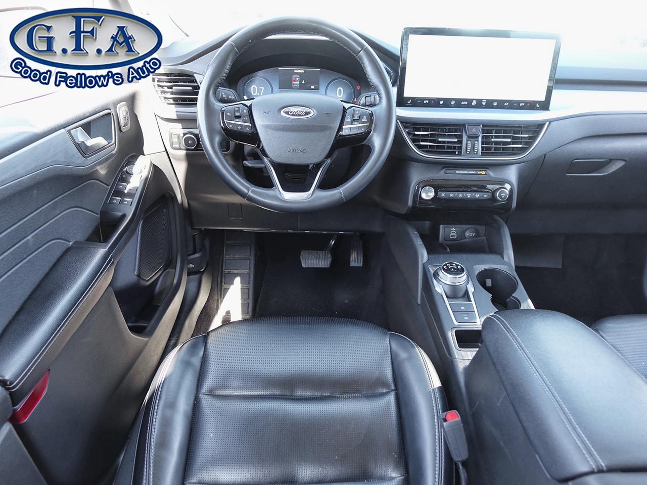 2024 Ford Escape PLATINUM MODEL, AWD, LEATHER SEATS, REARVIEW CAMER Photo