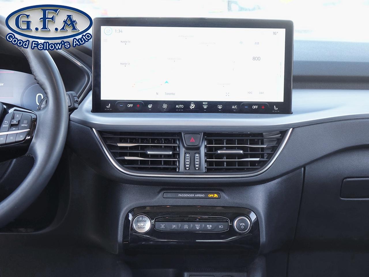 2024 Ford Escape PLATINUM MODEL, AWD, LEATHER SEATS, REARVIEW CAMER Photo