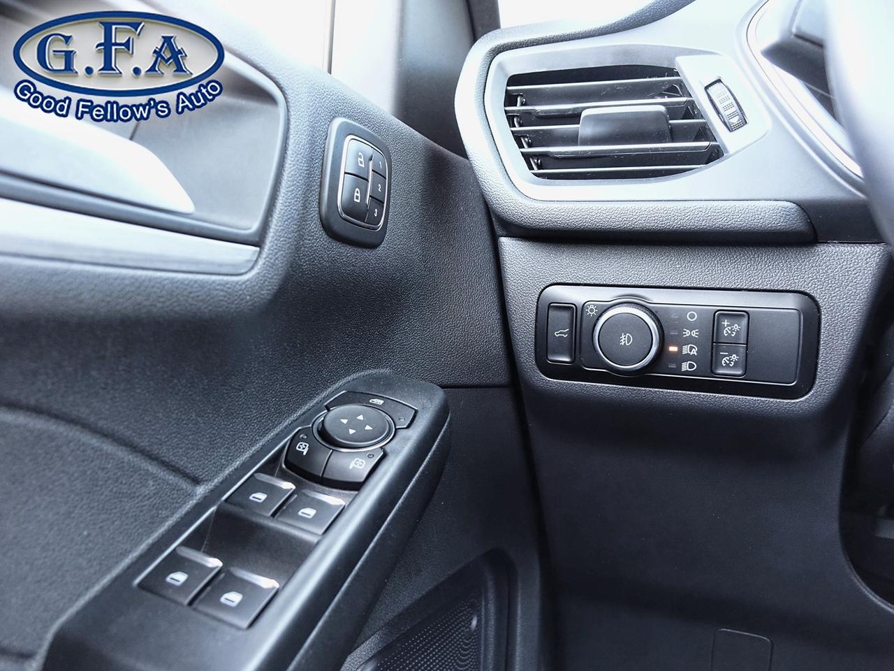 2024 Ford Escape PLATINUM MODEL, AWD, LEATHER SEATS, REARVIEW CAMER Photo20