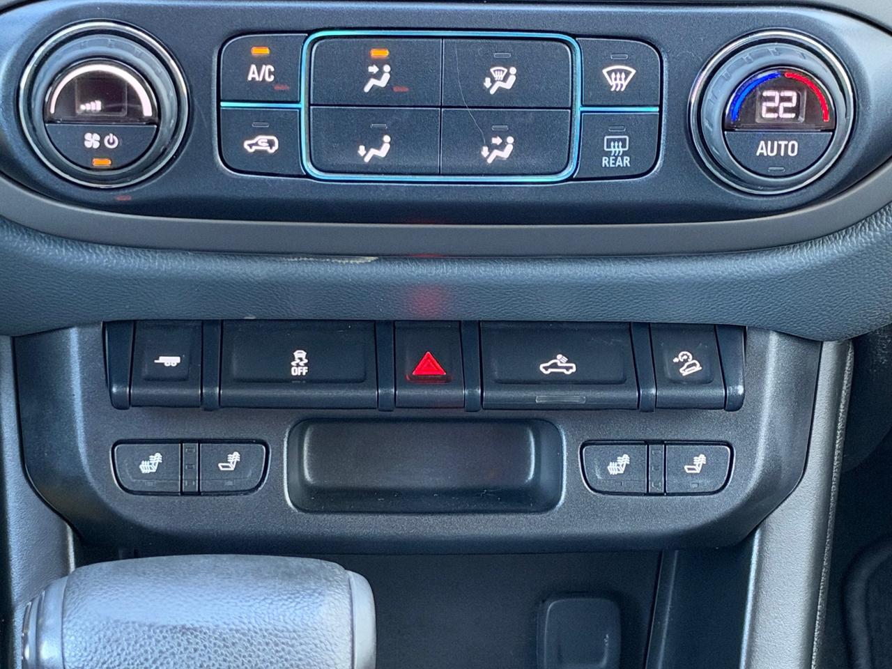 2018 Chevrolet Colorado Z71-ONE OWNER+DEALER SERVICED! Photo