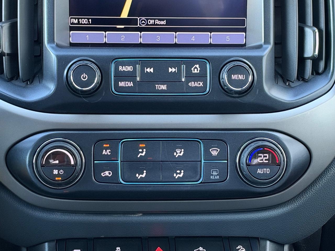 2018 Chevrolet Colorado Z71-ONE OWNER+DEALER SERVICED! Photo