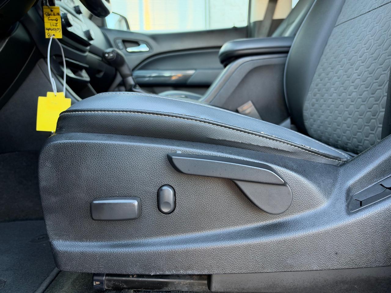 2018 Chevrolet Colorado Z71-ONE OWNER+DEALER SERVICED! Photo
