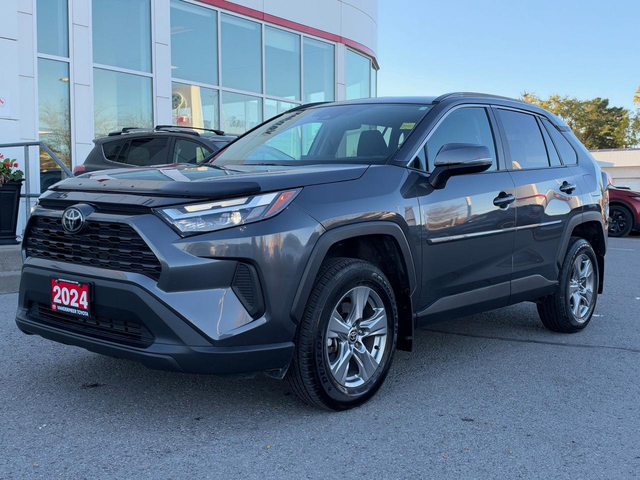 2024 Toyota RAV4 XLE AWD-ONE OWNER-BOUGHT+SERVICED HERE! Photo