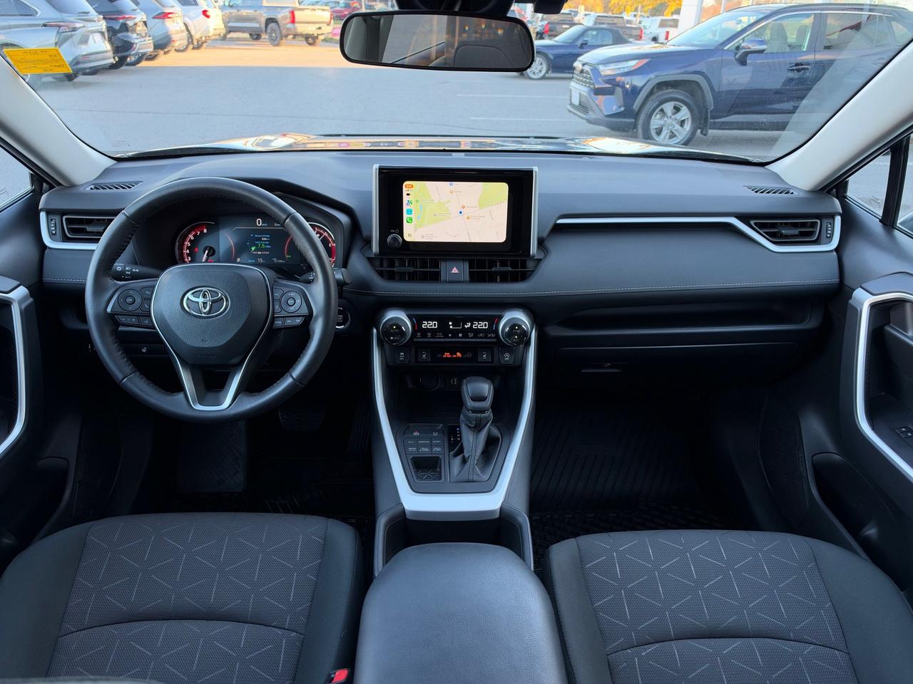 2024 Toyota RAV4 XLE AWD-ONE OWNER-BOUGHT+SERVICED HERE! Photo