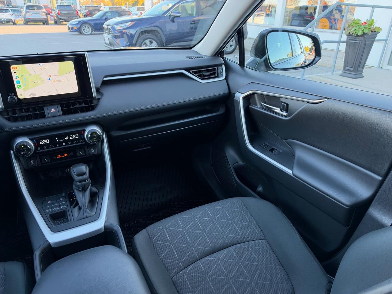 2024 Toyota RAV4 XLE AWD-ONE OWNER-BOUGHT+SERVICED HERE! Photo