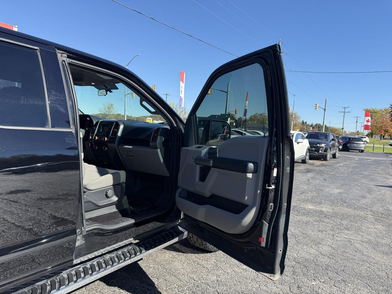 2017 Ford F-150 4WD SUPERCAB 145" XTR 103,000KM Photo