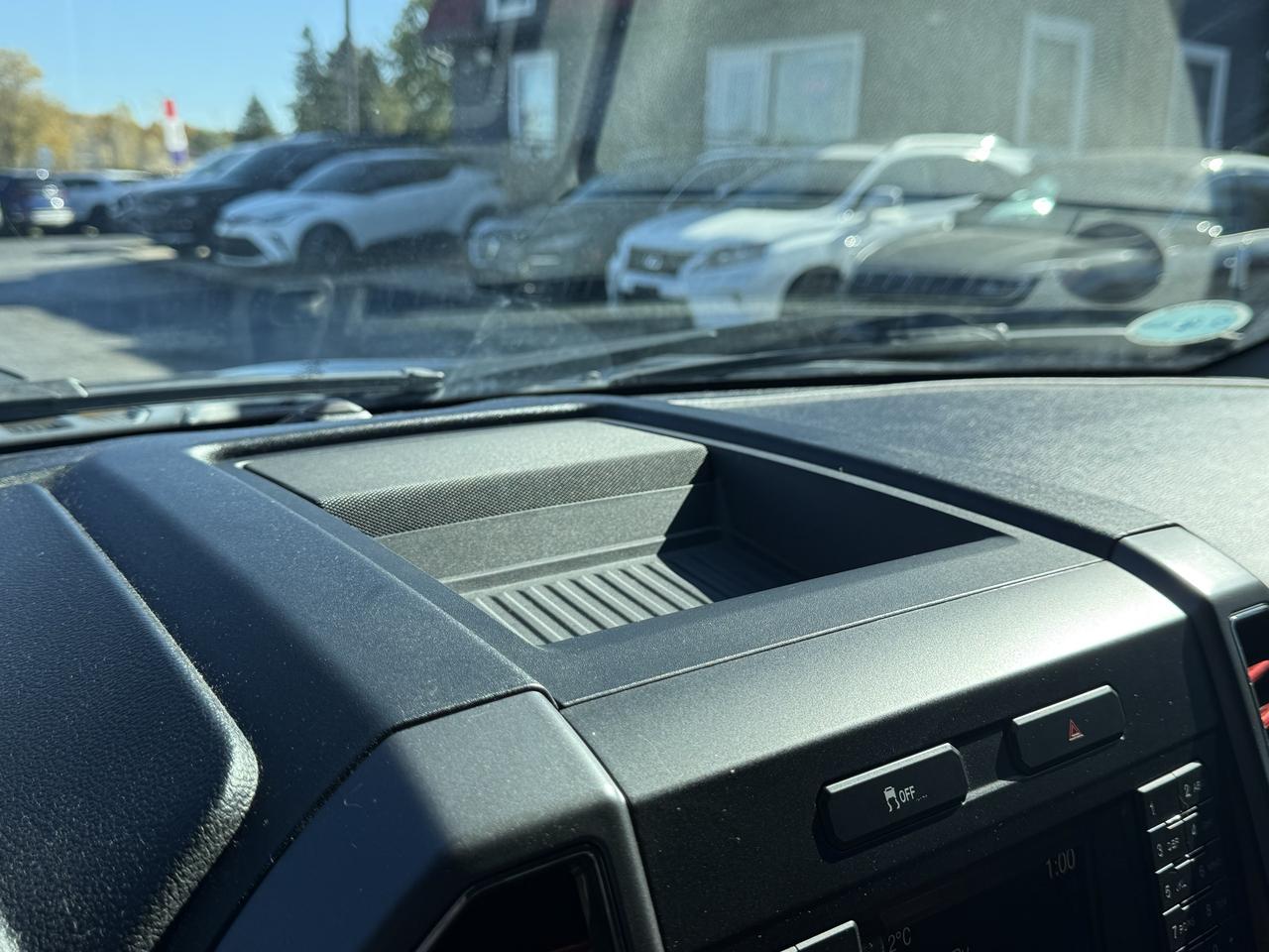 2017 Ford F-150 4WD SUPERCAB 145" XTR 103,000KM Photo