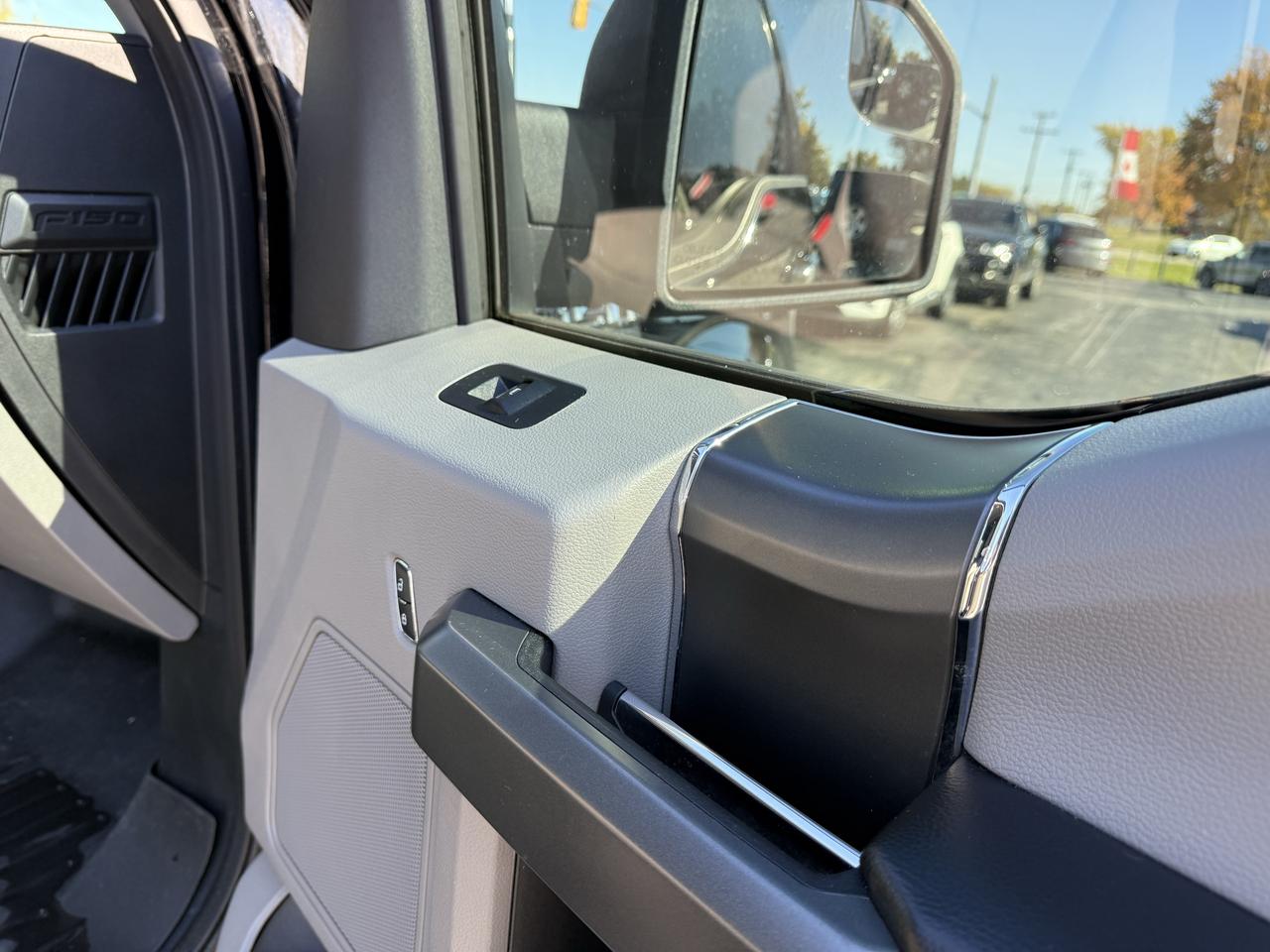 2017 Ford F-150 4WD SUPERCAB 145" XTR 103,000KM Photo