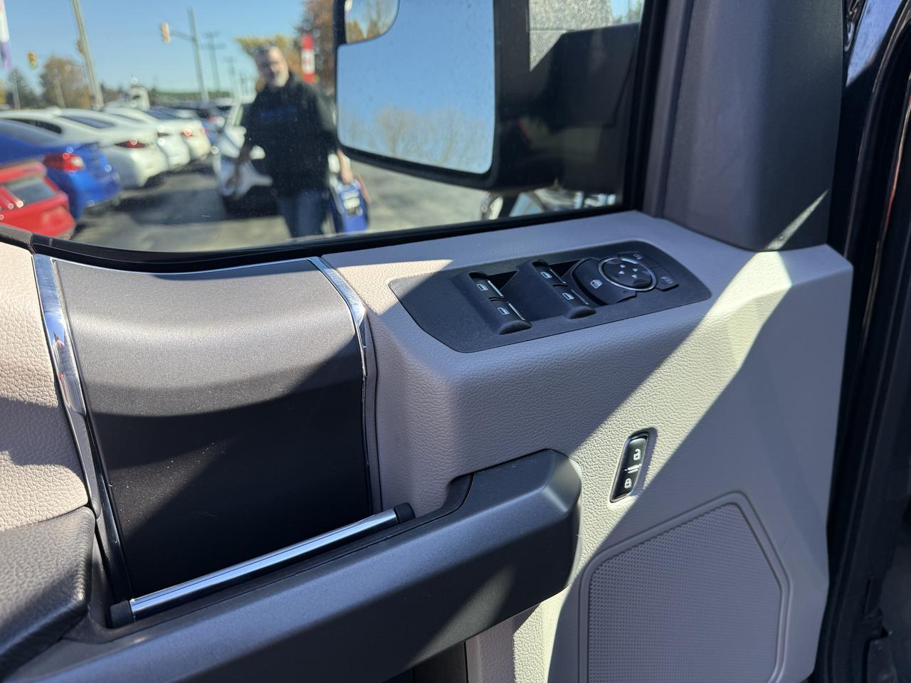 2017 Ford F-150 4WD SUPERCAB 145" XTR 103,000KM Photo