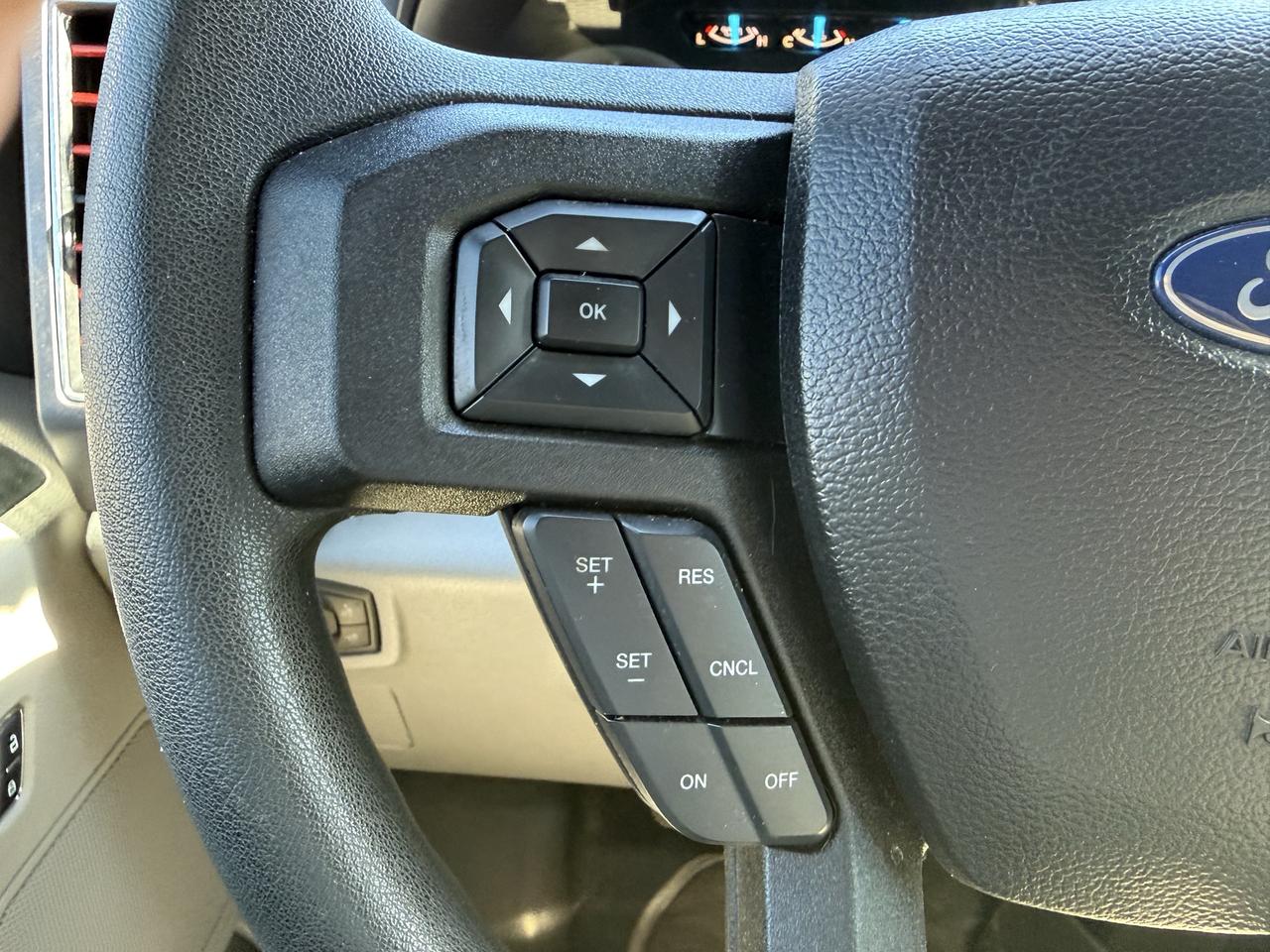 2017 Ford F-150 4WD SUPERCAB 145" XTR 103,000KM Photo