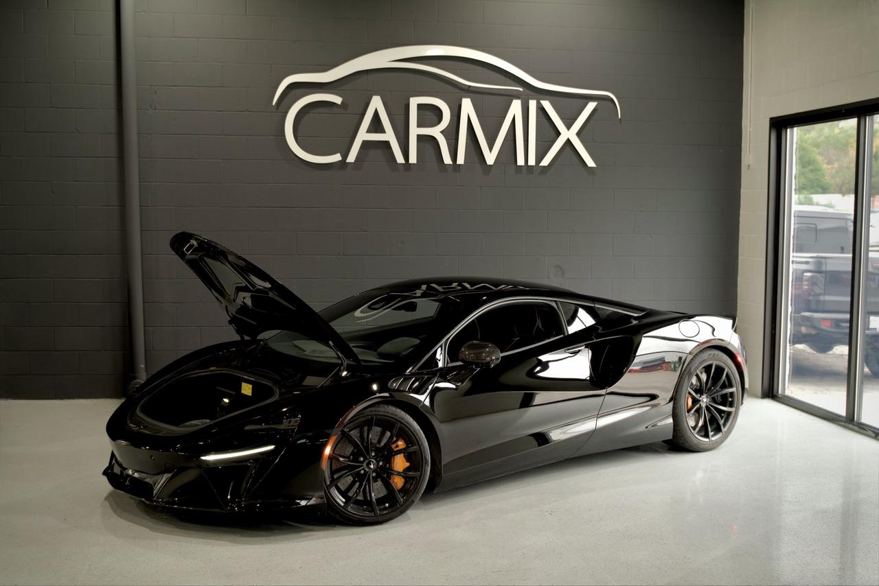2023 McLaren Artura Performance Photo