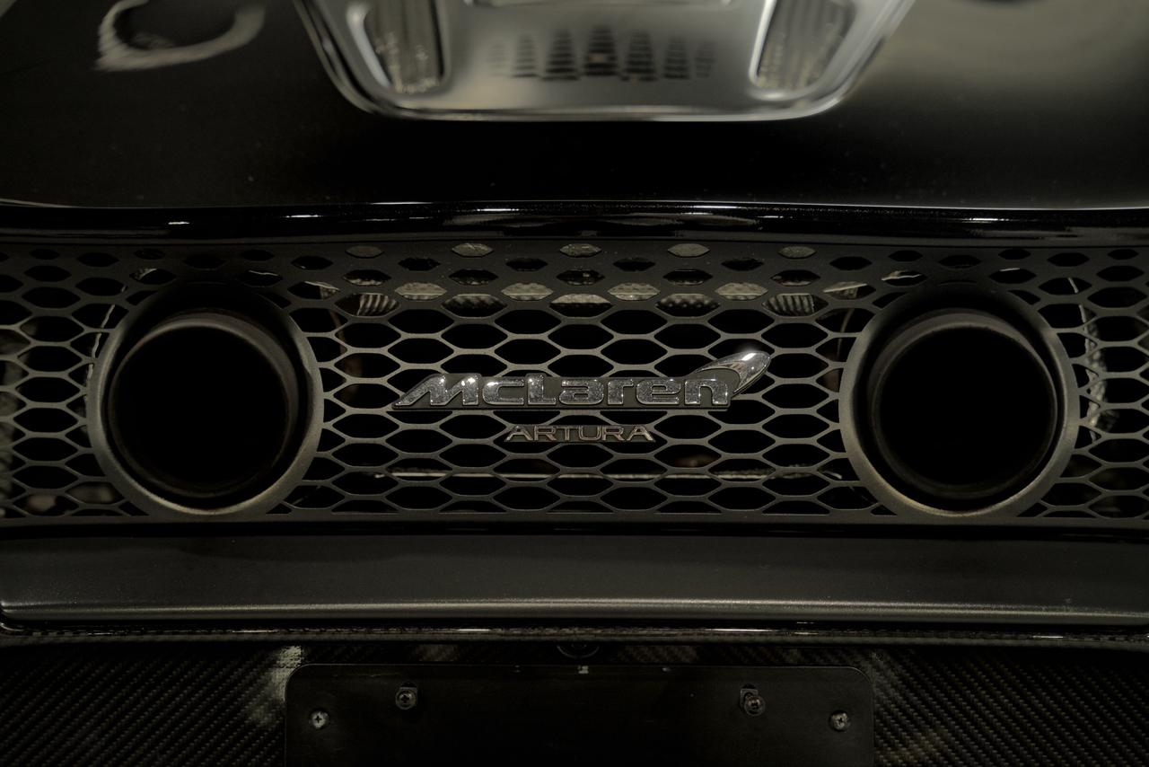 2023 McLaren Artura Performance Photo