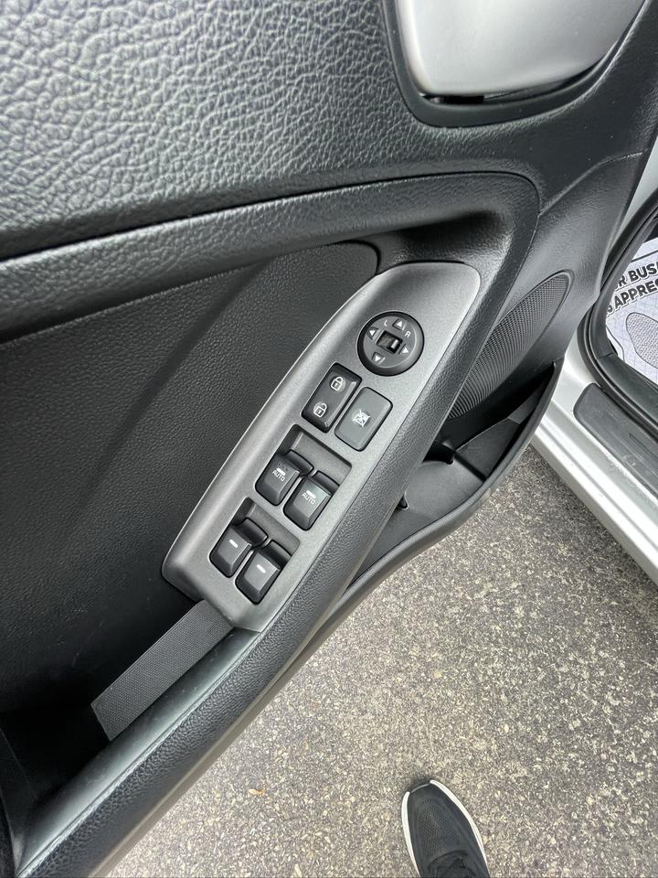 2014 Kia Forte5 LX+ Photo