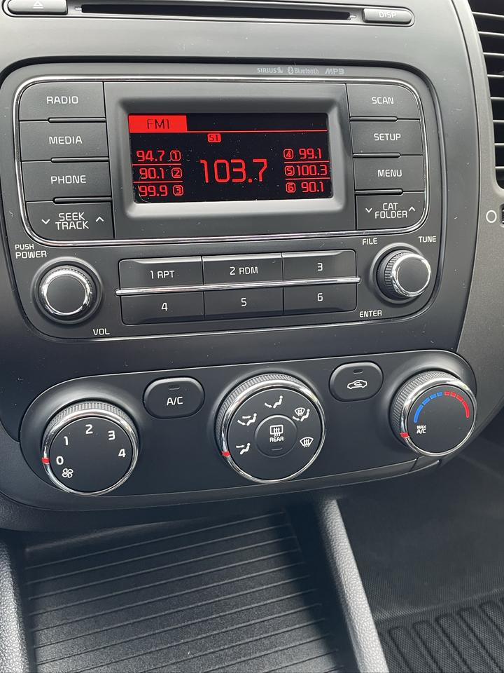 2014 Kia Forte5 LX+ Photo