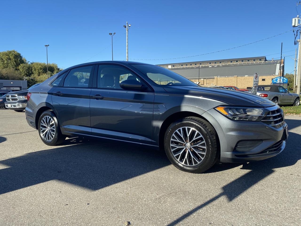 2019 Volkswagen Jetta 1.4T SEL 8A Photo3