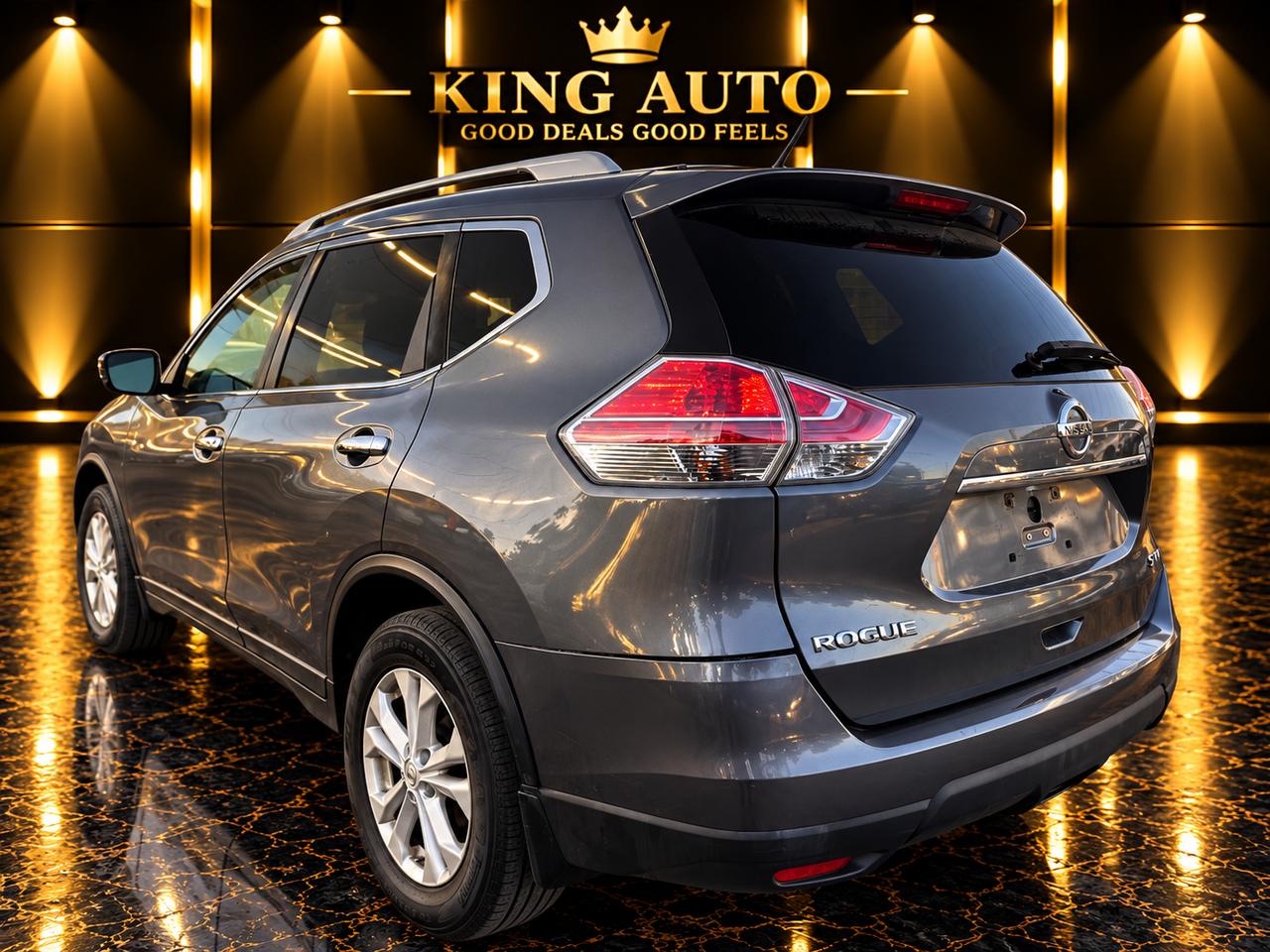 2016 Nissan Rogue SV Photo