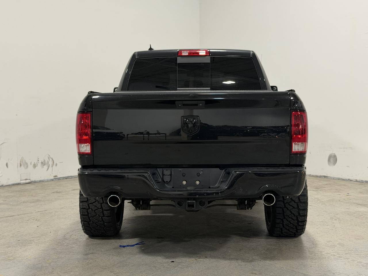 2018 RAM 1500 Big Horn 4x4 Crew Cab 5'7" Box Photo4