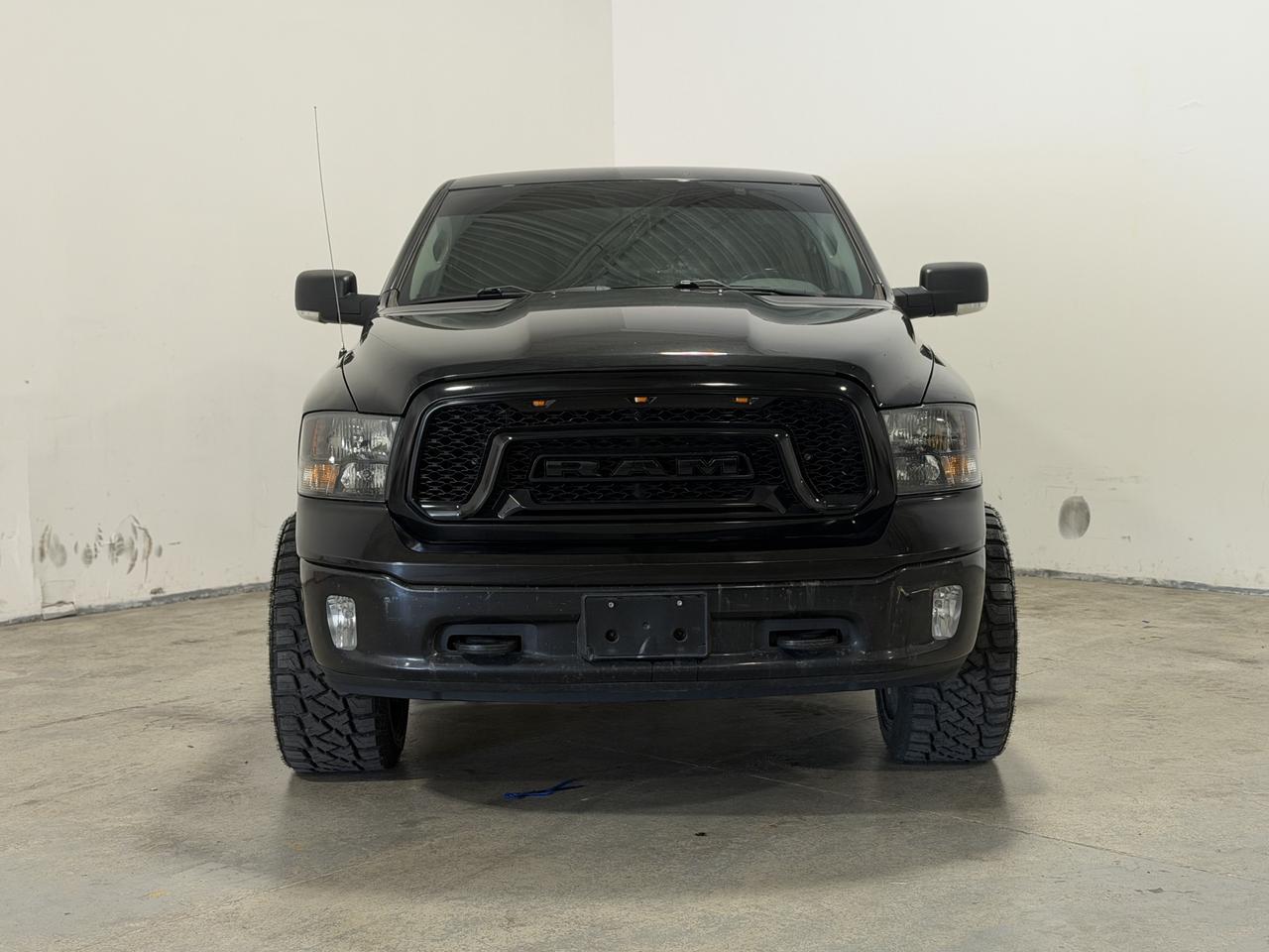 2018 RAM 1500 Big Horn 4x4 Crew Cab 5'7" Box Photo1