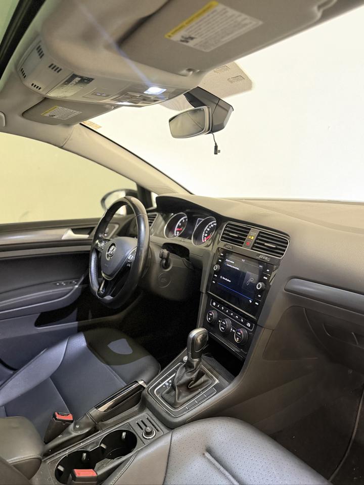 2019 Volkswagen Golf SportWagen Comfortline Photo