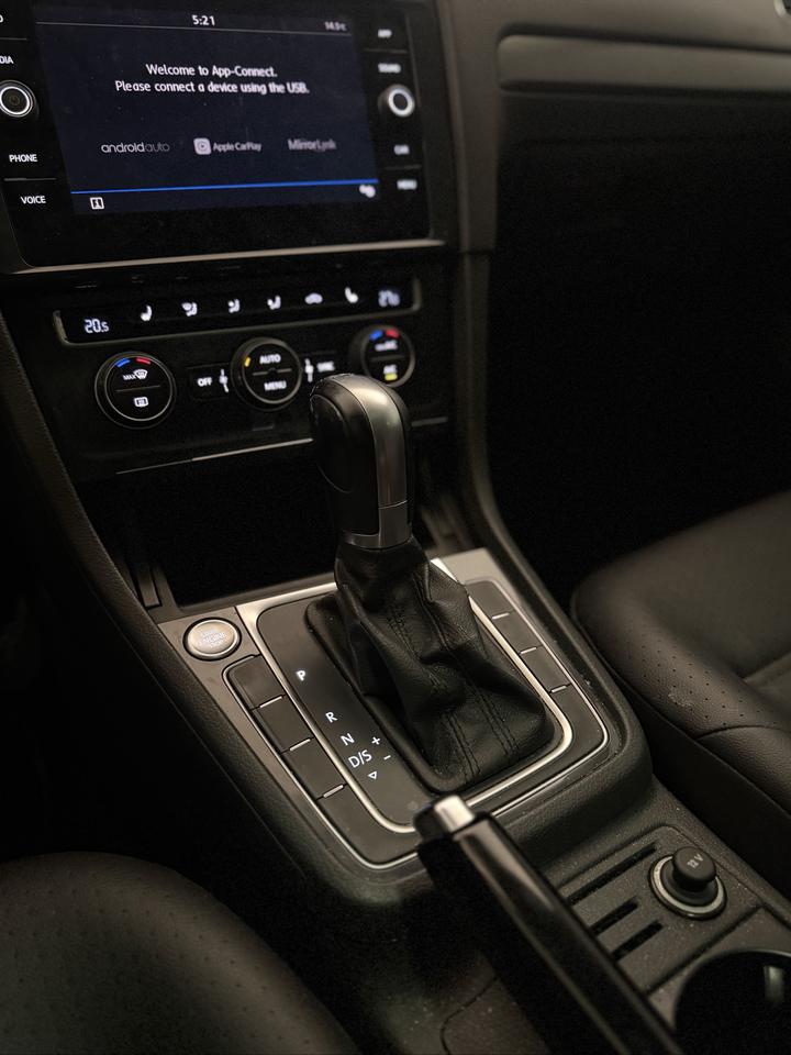 2019 Volkswagen Golf SportWagen Comfortline Photo