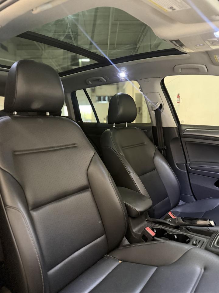 2019 Volkswagen Golf SportWagen Comfortline Photo
