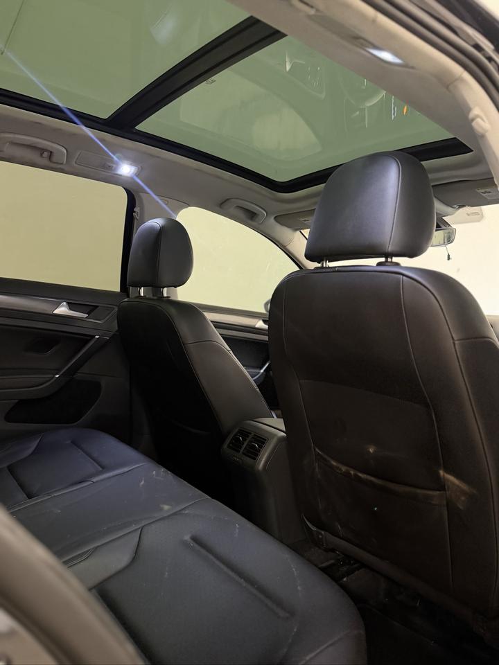 2019 Volkswagen Golf SportWagen Comfortline Photo