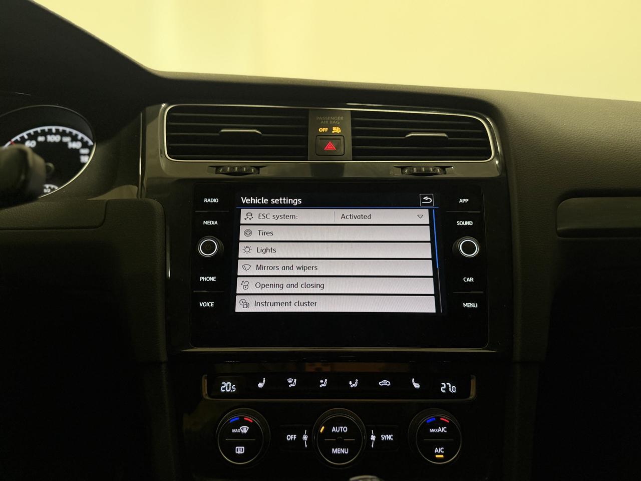 2019 Volkswagen Golf SportWagen Comfortline Photo
