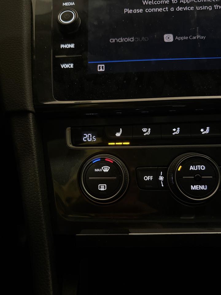 2019 Volkswagen Golf SportWagen Comfortline Photo