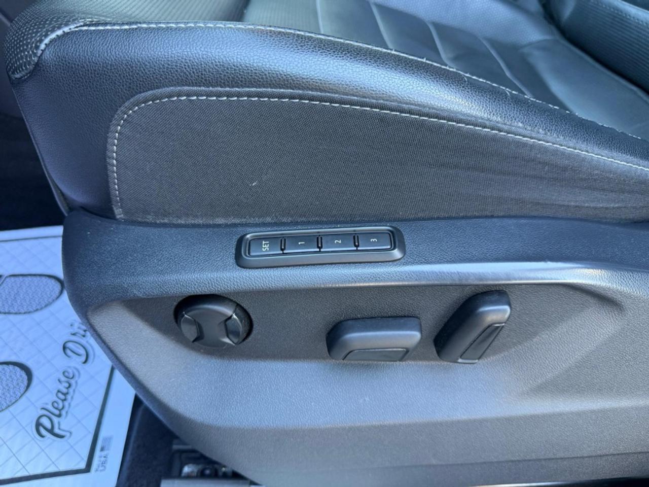 2019 Volkswagen Atlas EXECLINE V6 AWD |7-PASS |FENDER |NAV |PANO Photo