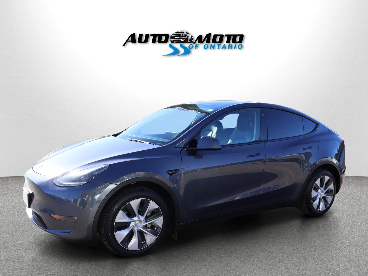 2023 Tesla Model Y LONG RANGE DUAL MOTOR AWD *ACCIDENT FREE*1 OWNER*2ND WINTER* CAMERA NAV BLUETOOTH LEATHRE HEATED SEATS CRUISE Photo