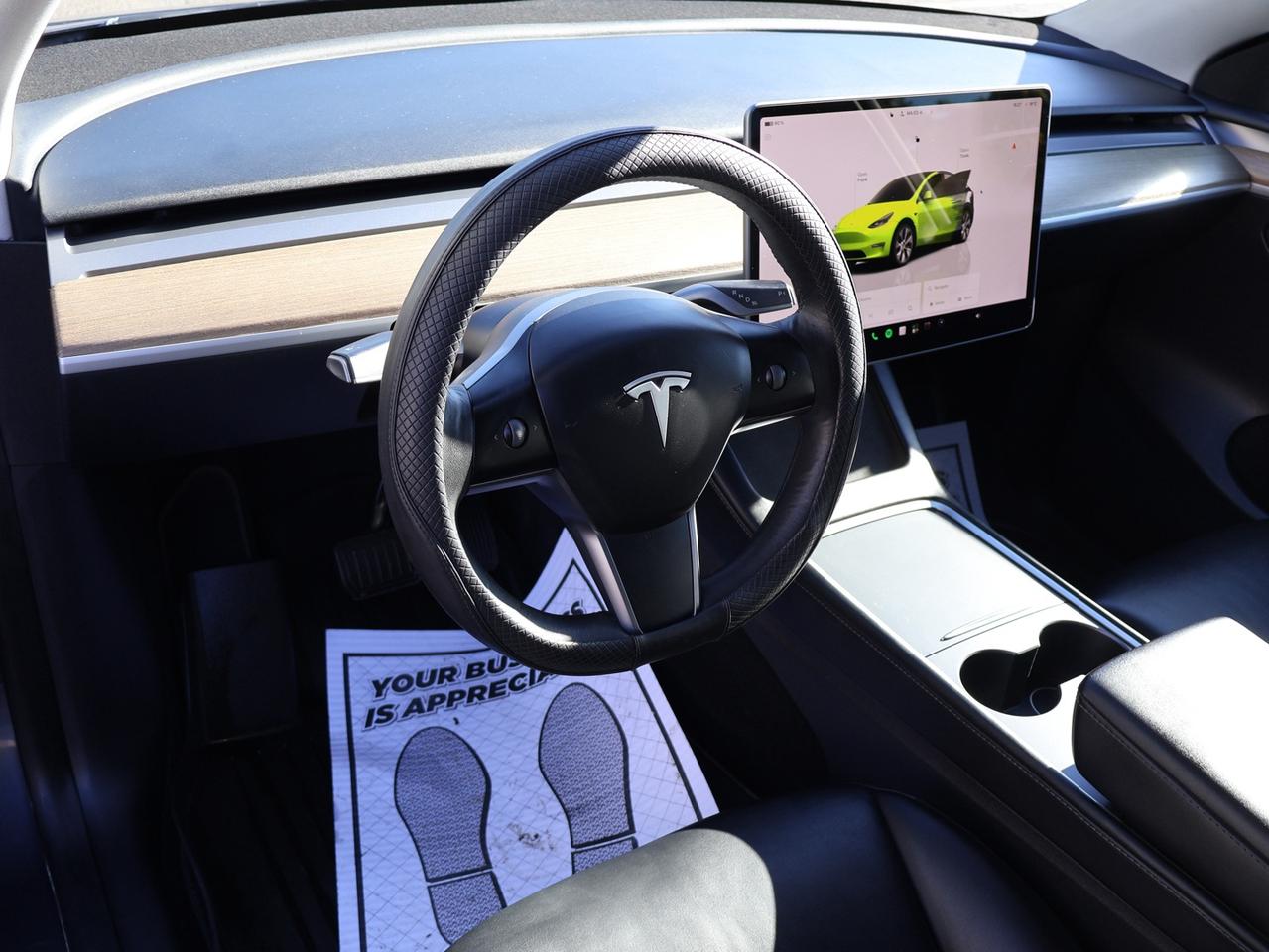 2023 Tesla Model Y LONG RANGE DUAL MOTOR AWD *ACCIDENT FREE*1 OWNER*2ND WINTER* CAMERA NAV BLUETOOTH LEATHRE HEATED SEATS CRUISE Photo