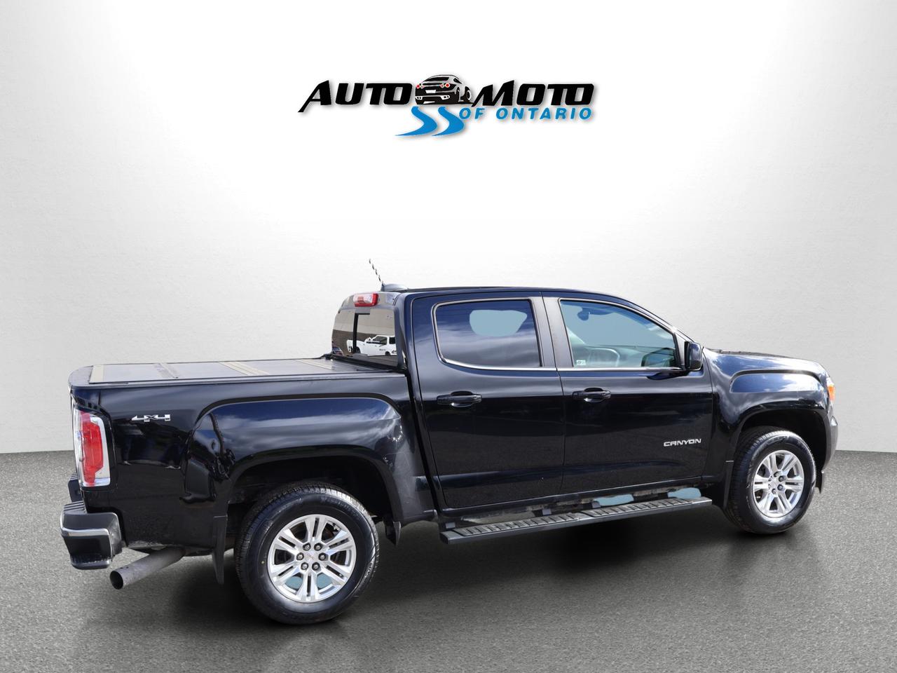 2019 GMC Canyon TURBO DIESEL SLE 4WD *ACCIDENT FREE*GMC MAINTAIN* CAMERA BLUETOOTH HEATED SEATS CRUISE ALLOYS Photo