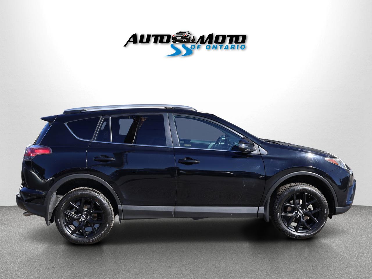 2018 Toyota RAV4 SE AWD CERTIFIED CAMERA NAV BLUETOOTH LEATHER HEATED SEATS SUNROOF CRUISE ALLOYS Photo