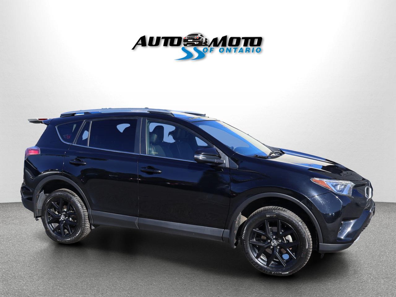 2018 Toyota RAV4 SE AWD CERTIFIED CAMERA NAV BLUETOOTH LEATHER HEATED SEATS SUNROOF CRUISE ALLOYS Photo